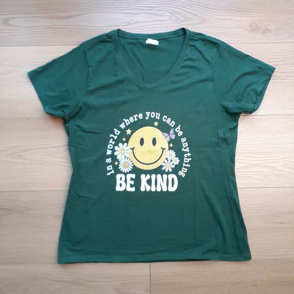 In a World Where You Can Be Anything - Be Kind - New Women's XL Green V-Neck T-S - Picture 4 of 4